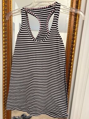 lululemon Black and White Striped Racerback Tank SZ 6